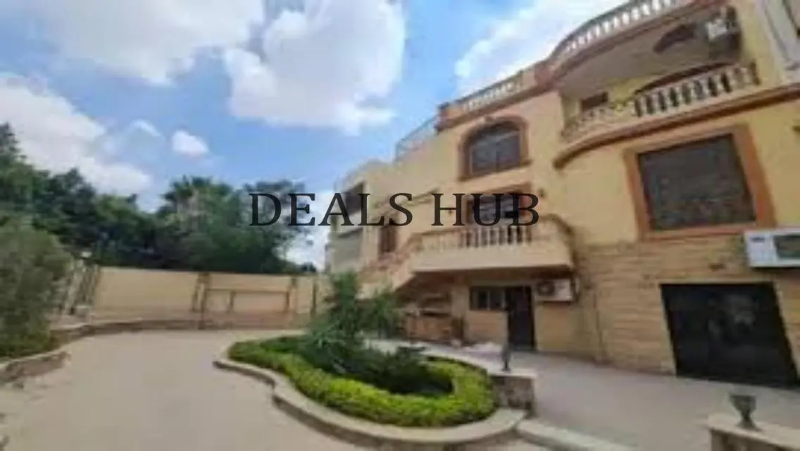 LUXURY VILLA FOR SALE IN LA ROSE UNDER PRICE