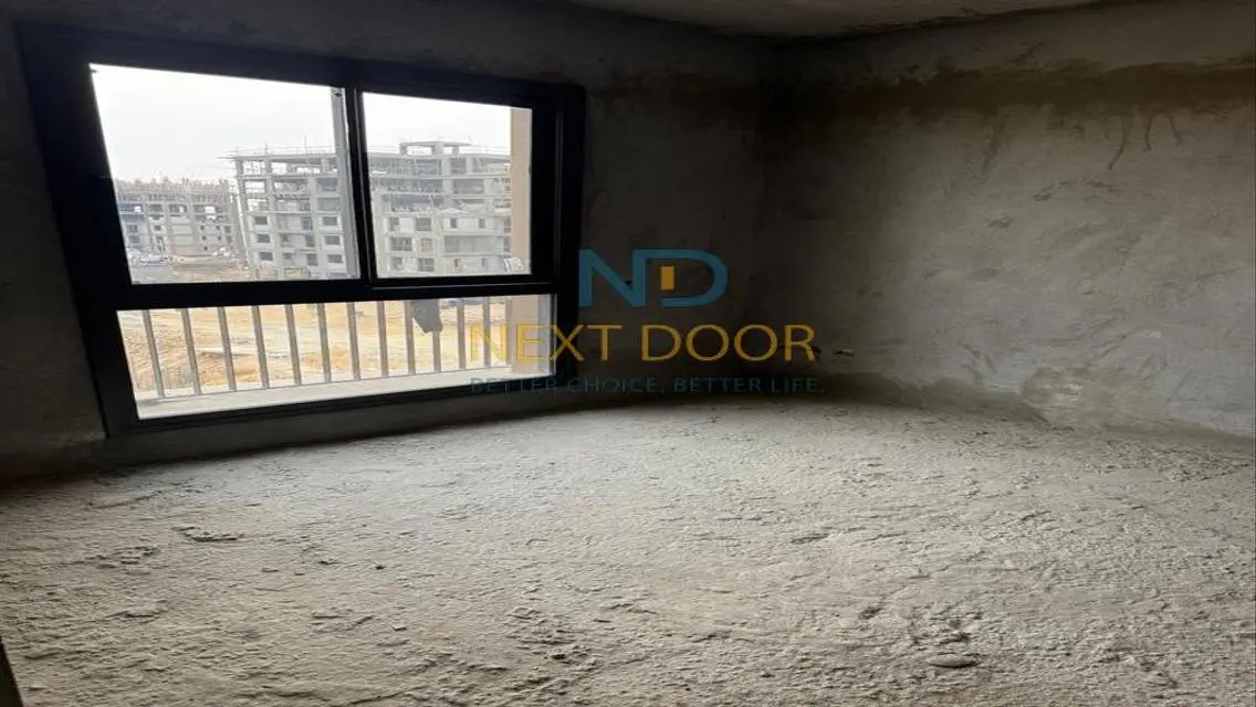 Special Studio for sale in District 5 New Cairo