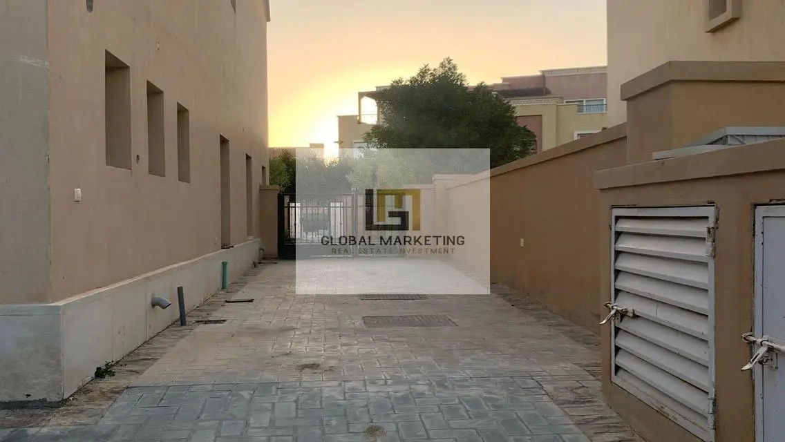 توين هاوس للايجار في ميفيدا