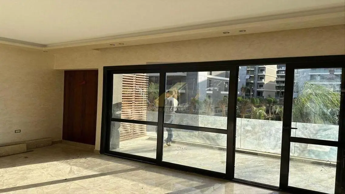 apartment fully furnished prime location first use