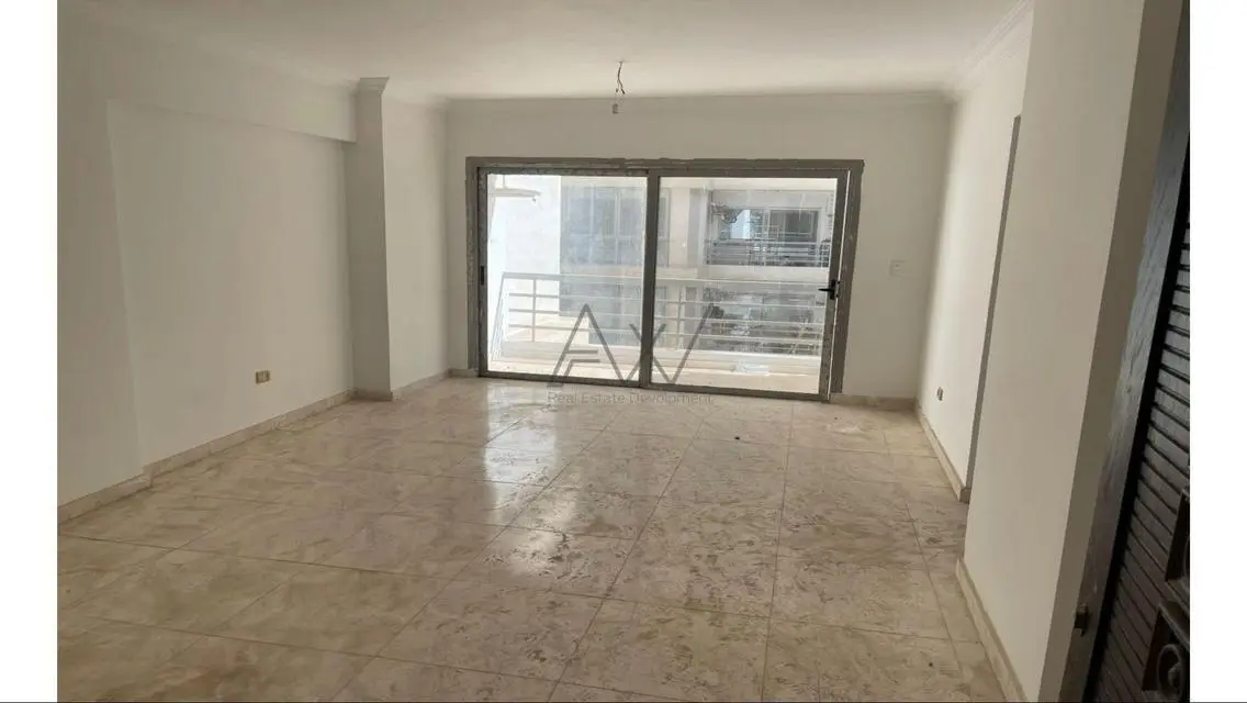 Unmatched Elegance: Versatile Apartment for Rent