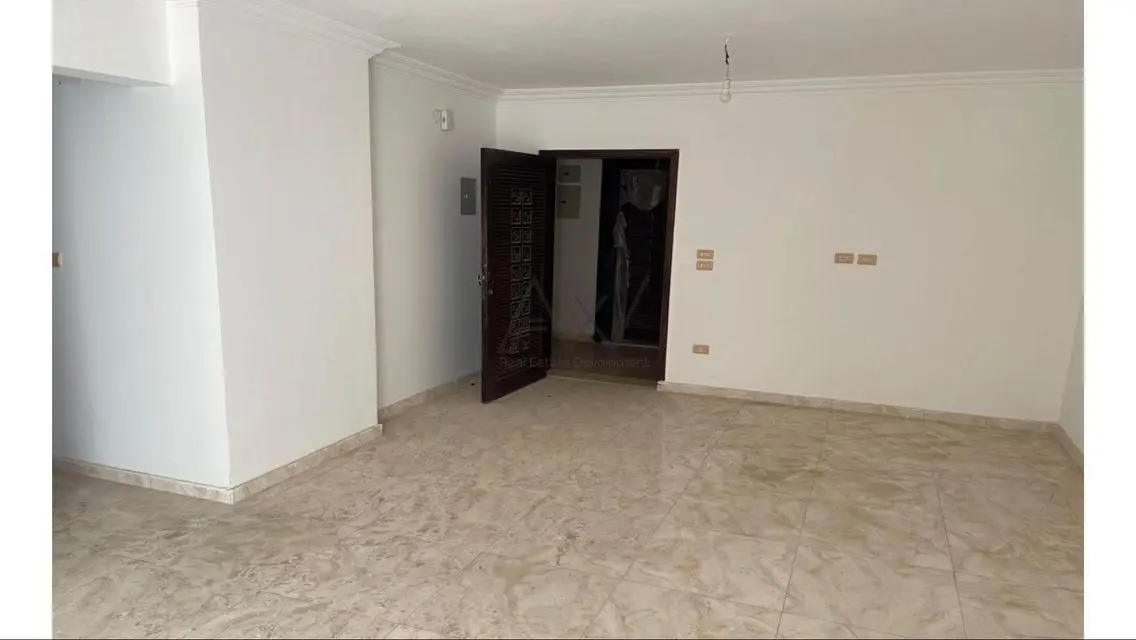 Unmatched Elegance: Versatile Apartment for Rent