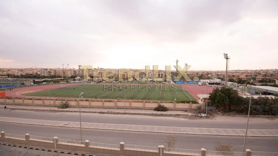 اميز شقة فندقيه فكمبوند بجوار الجامعه الامريكيه