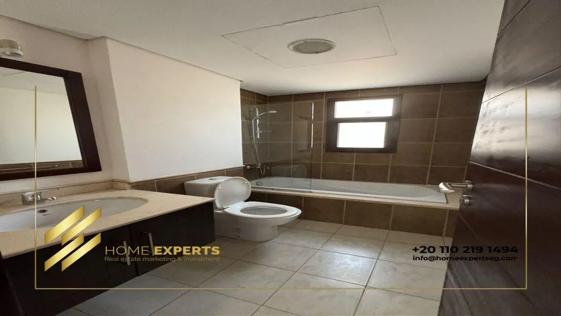 Step into elegance in our Standalone in Mivida
