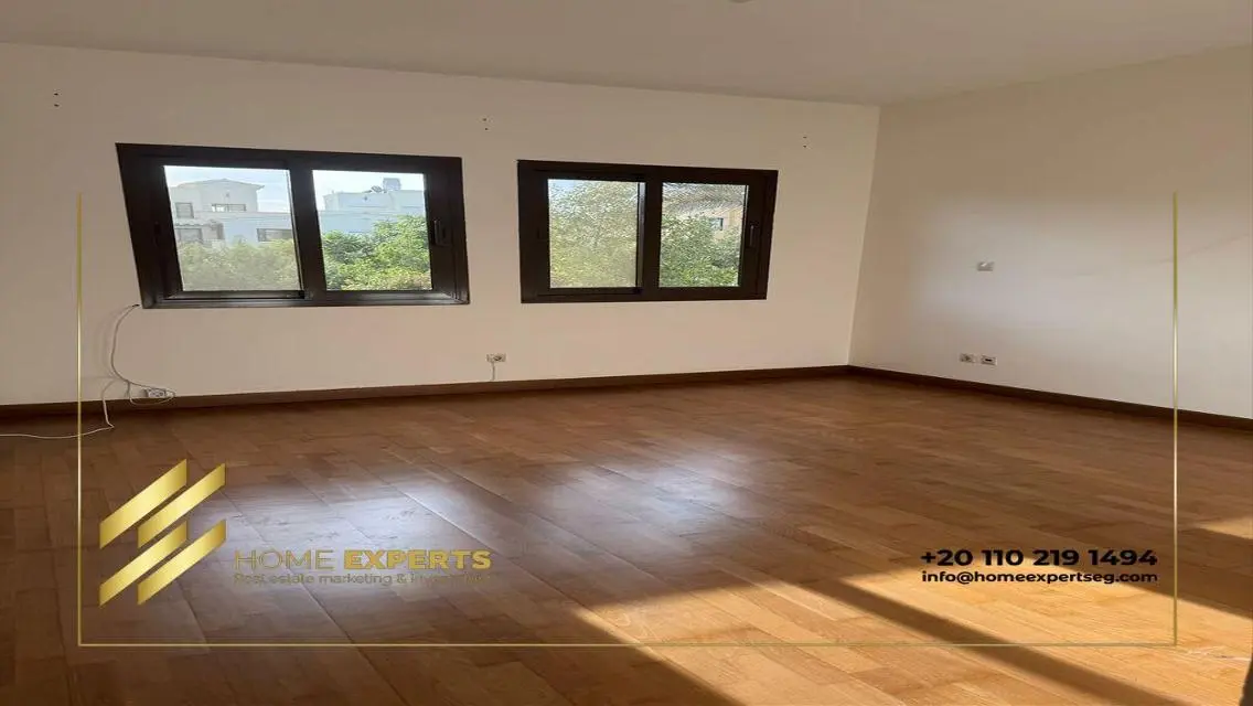 Step into elegance in our Standalone in Mivida
