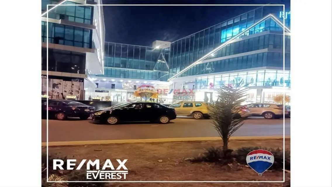 محل تشطيب كامل للبيع في ريتزي مول -الشيخ زايد