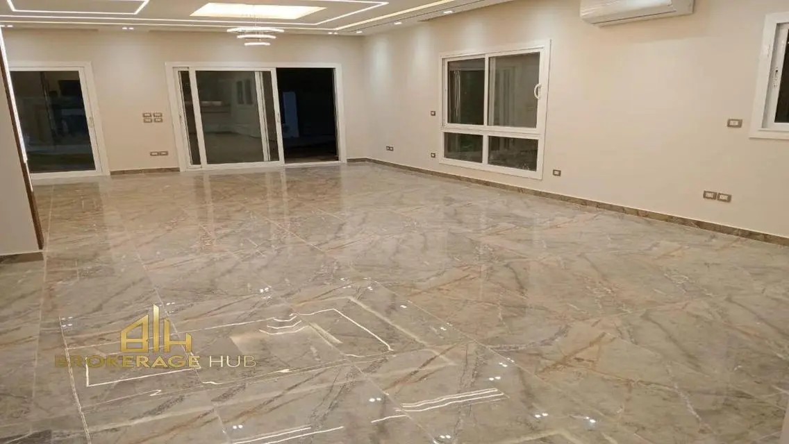 ستاندالون بالمطبخ والتكييفات للإيجار في هايد بارك