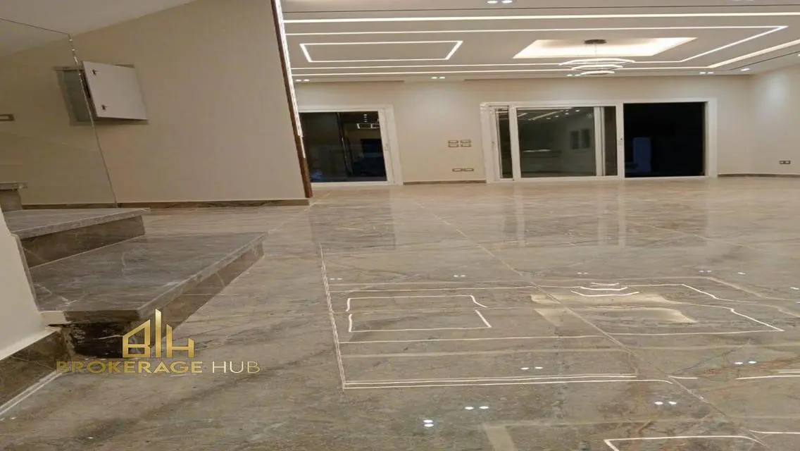 ستاندالون بالمطبخ والتكييفات للإيجار في هايد بارك