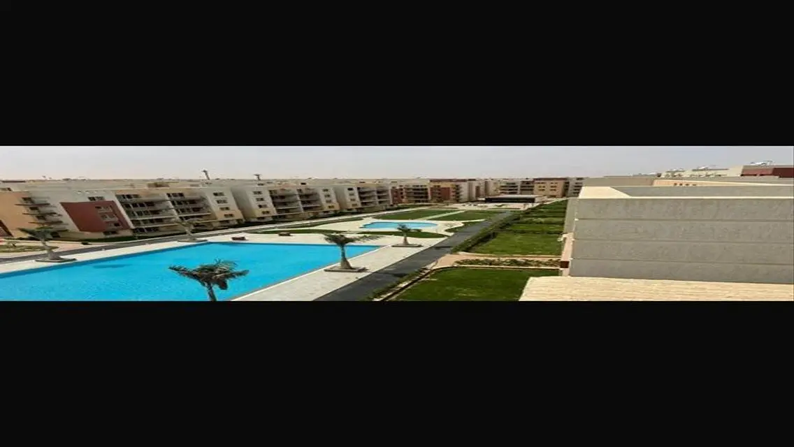 بنتهاوس للبيع مجهز بالكامل مع التكييفات.