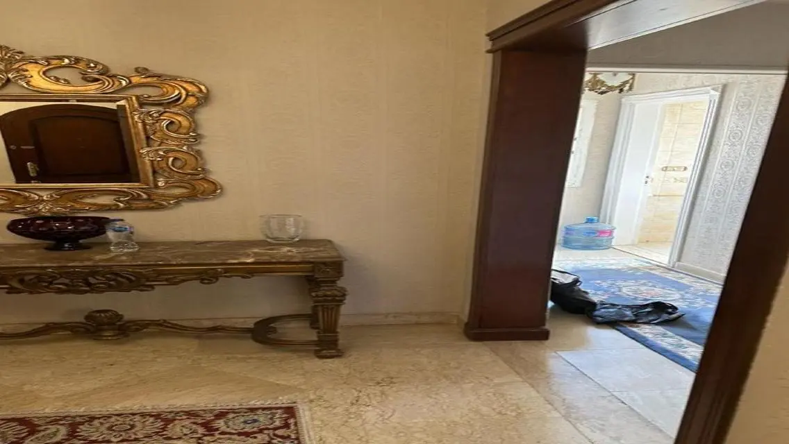 شقة مفروشة للإيجار في بيفرلي هلز - الشيخ زايد