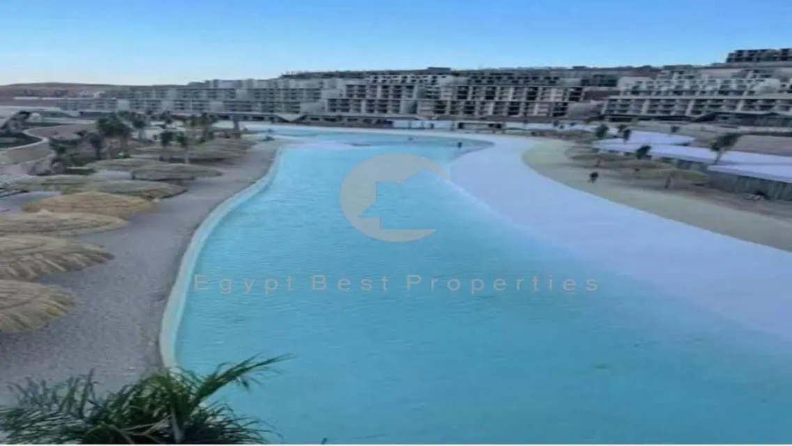 دوبلكس للبيع مساحه متميزه في  العين السخنه