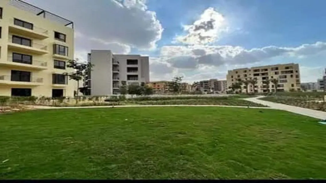 شقة للايجار اول سكن في او ويست                   .