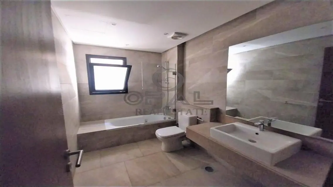 Apartment for rent in 6 West - Beverly Hills