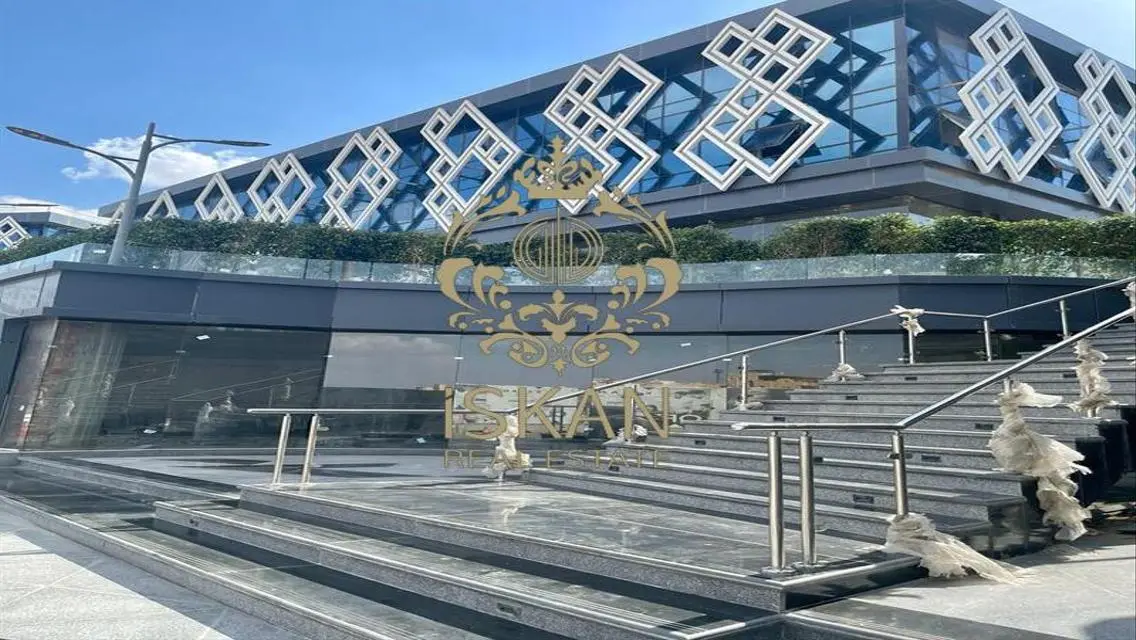clinic for rent next to Mall of Arabia,under price