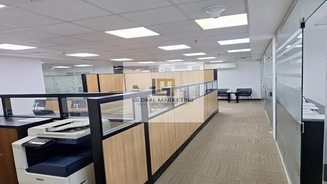 Fully finished office for rent 420m on 90th Street