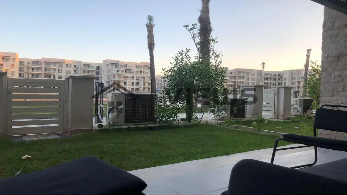 chalet with garden | canal view | Marina | Marassi