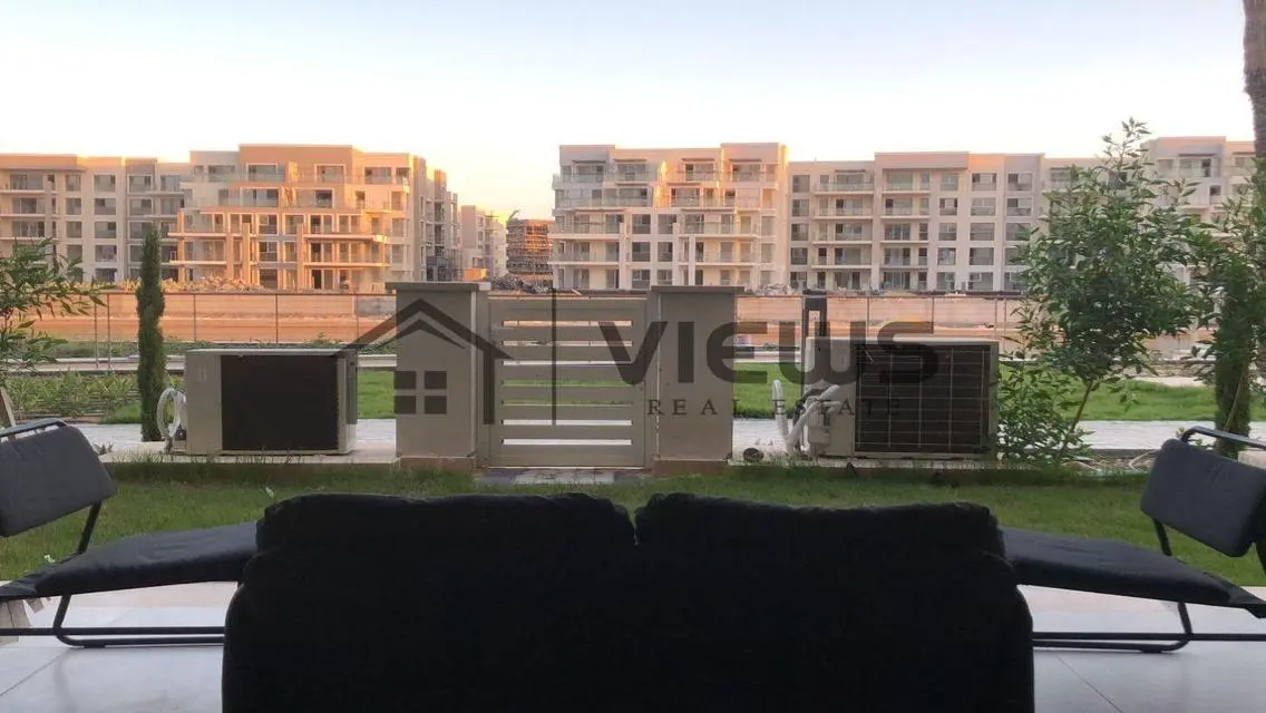 chalet with garden | canal view | Marina | Marassi