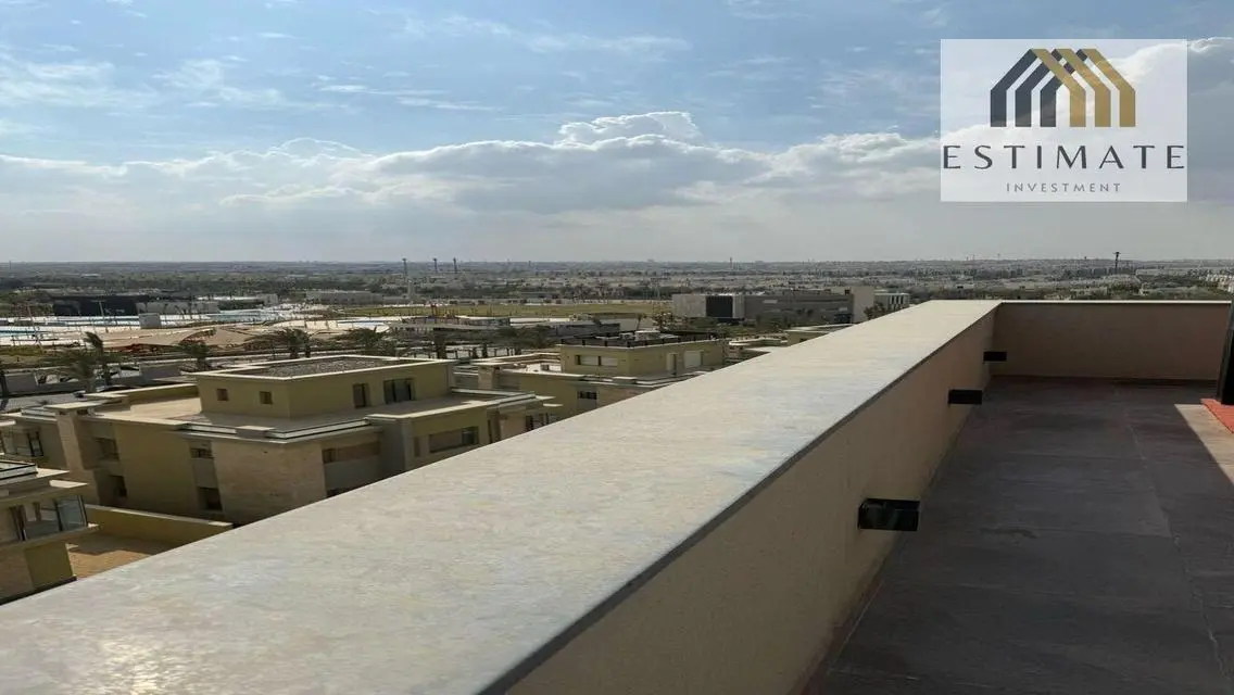 Studio with roof for rent 50m furnishd in Villette