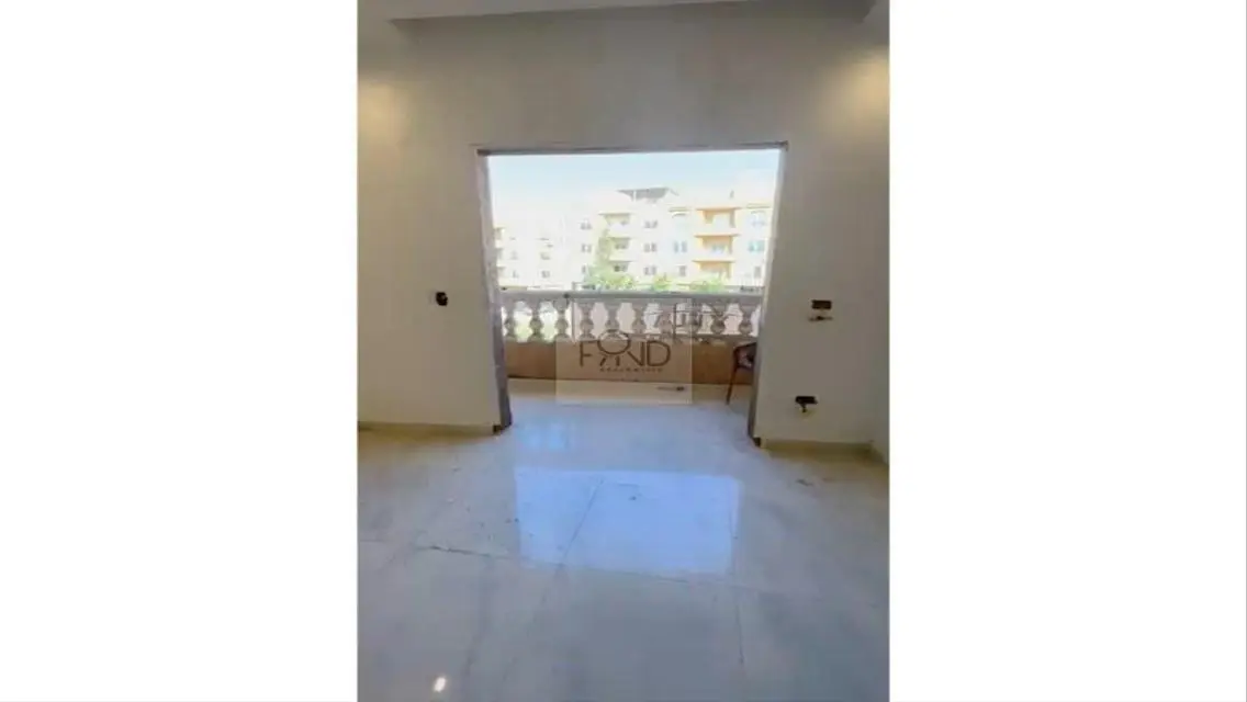 شقة للبيع سوبر لوكس بالمستثمرين الجنوبية اول سكن ل
