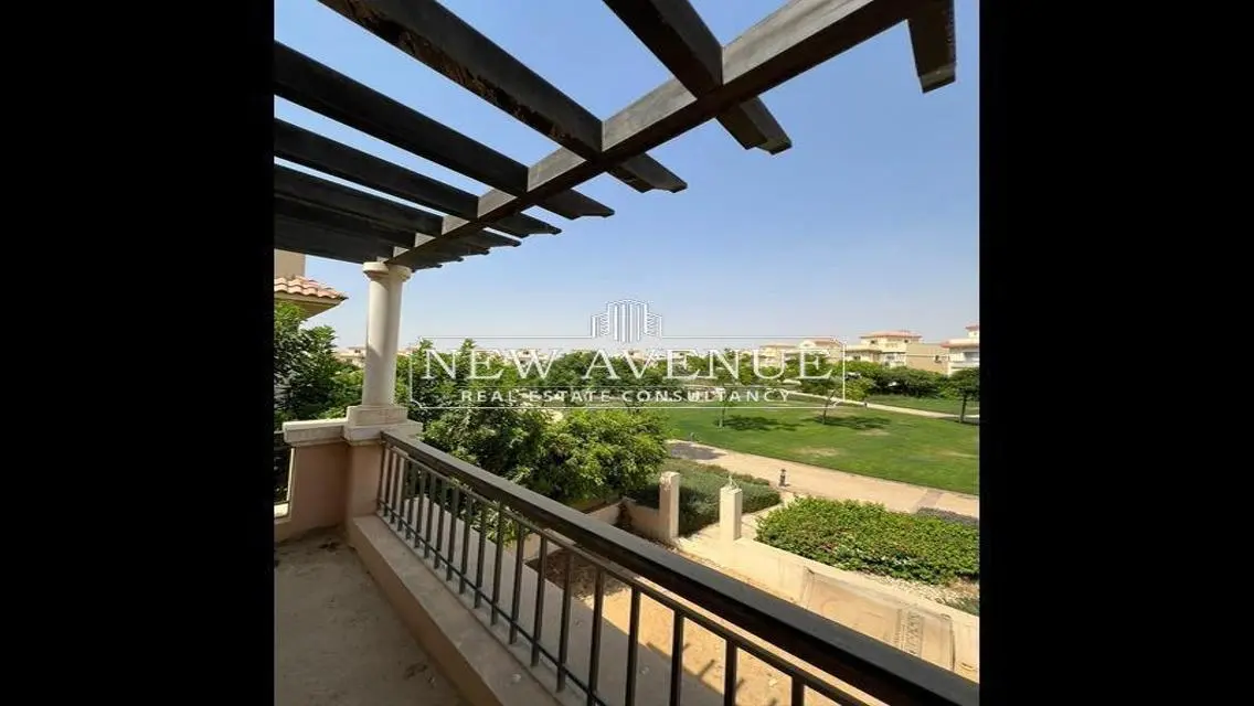 4 bedrooms Standalone landscape view in Hyde Park