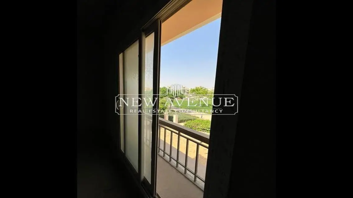 4 bedrooms Standalone landscape view in Hyde Park