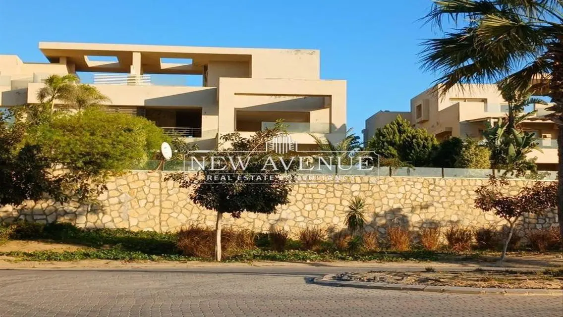 Second row golf Senior Chalet in Hacienda Bay