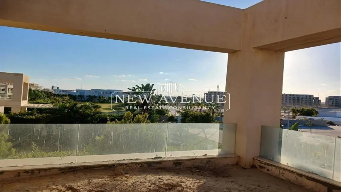 Second row golf Senior Chalet in Hacienda Bay