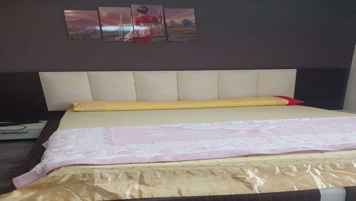 مراسي فيلا  دايركت على اللجون  ٥ غرف  للايجار