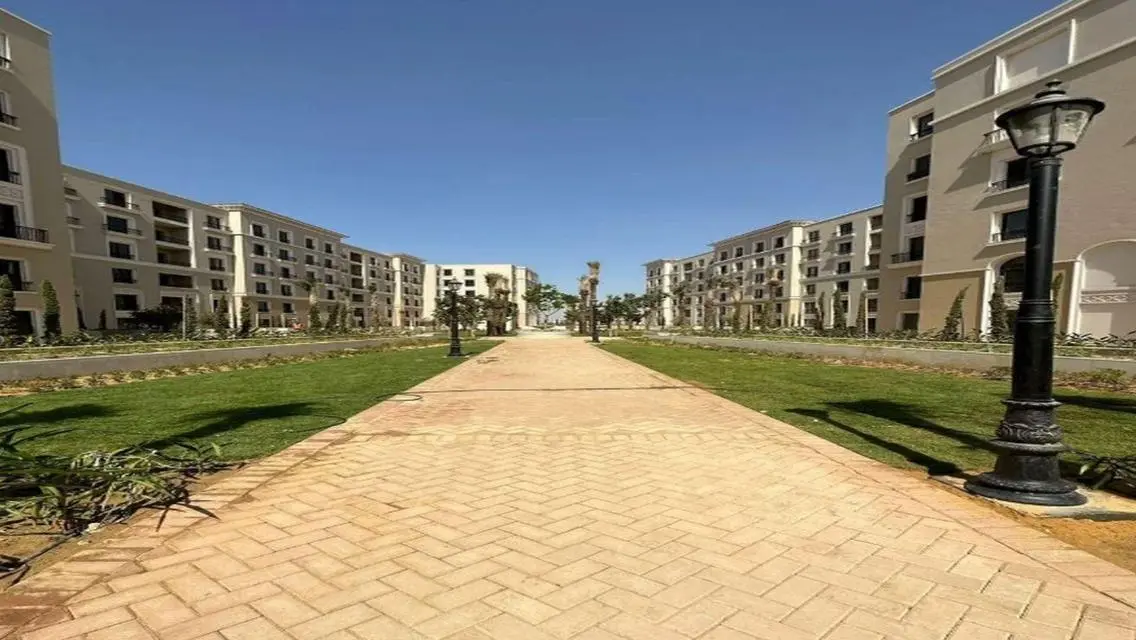 Townhouse in Village West next to Cairo Gate Emaar