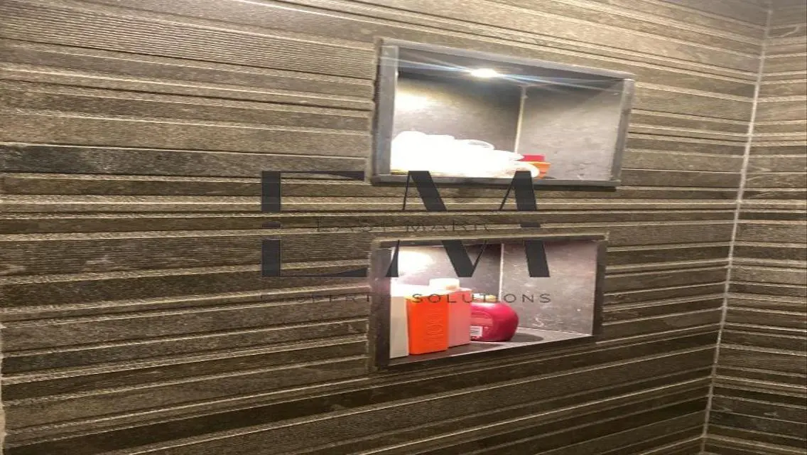 Furnished Apartment for sale in Lake View