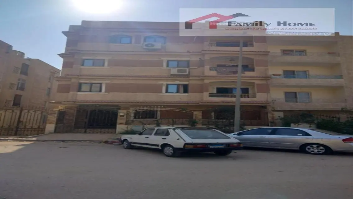 امتلك شقة عائلية فاخرة في قلب الحي الثامن