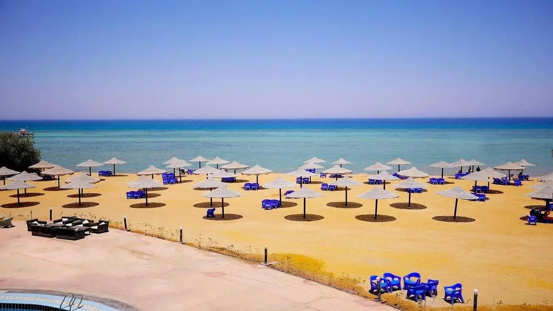 دوبلكس 3غرف دور تاني بروف بفرش واجهزة العين السخنة