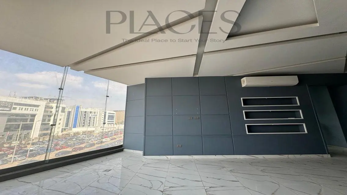 عقار مميز للبيع بمساحة 344 متر