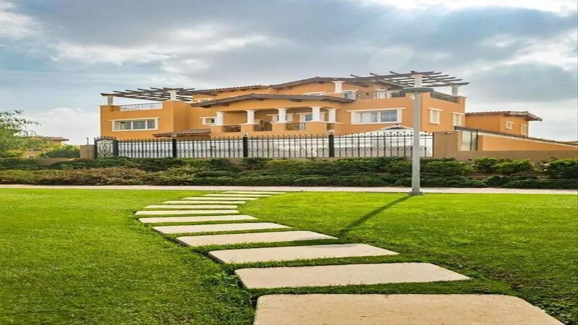 Townhouse Middle With The Cost Of The Launch
