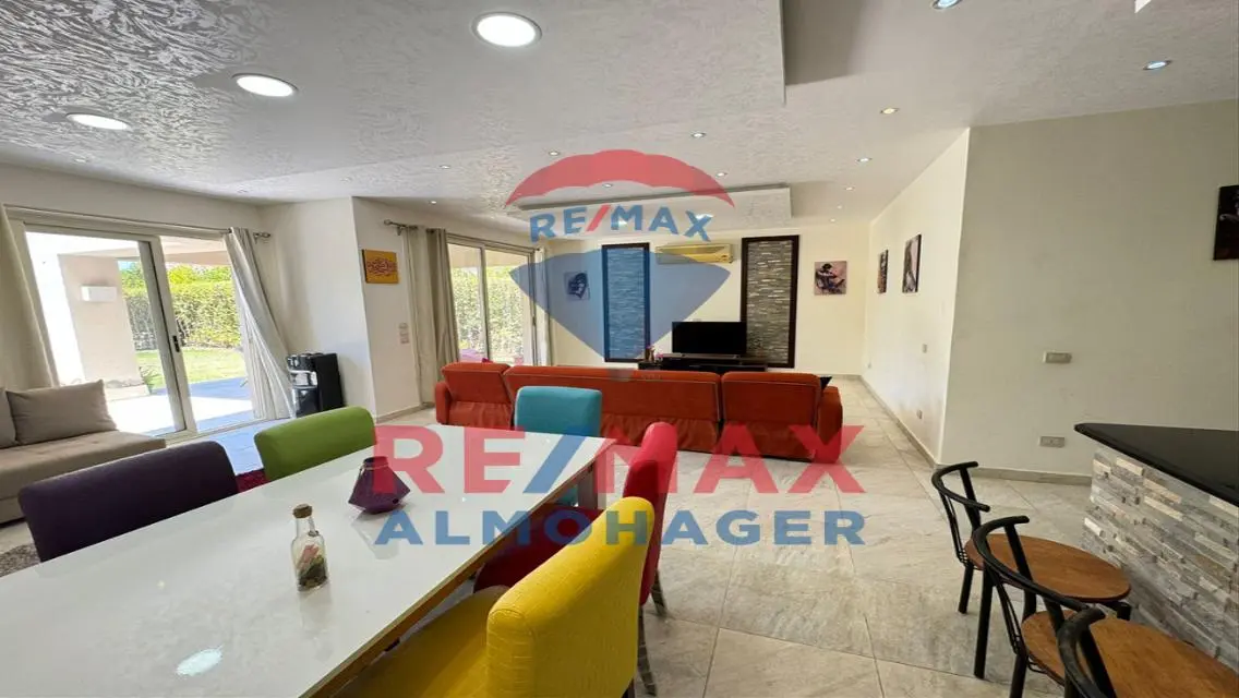 Chalet with Garden for Sale in Hacienda Bay