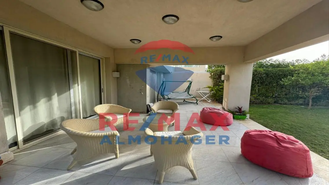 Chalet with Garden for Sale in Hacienda Bay