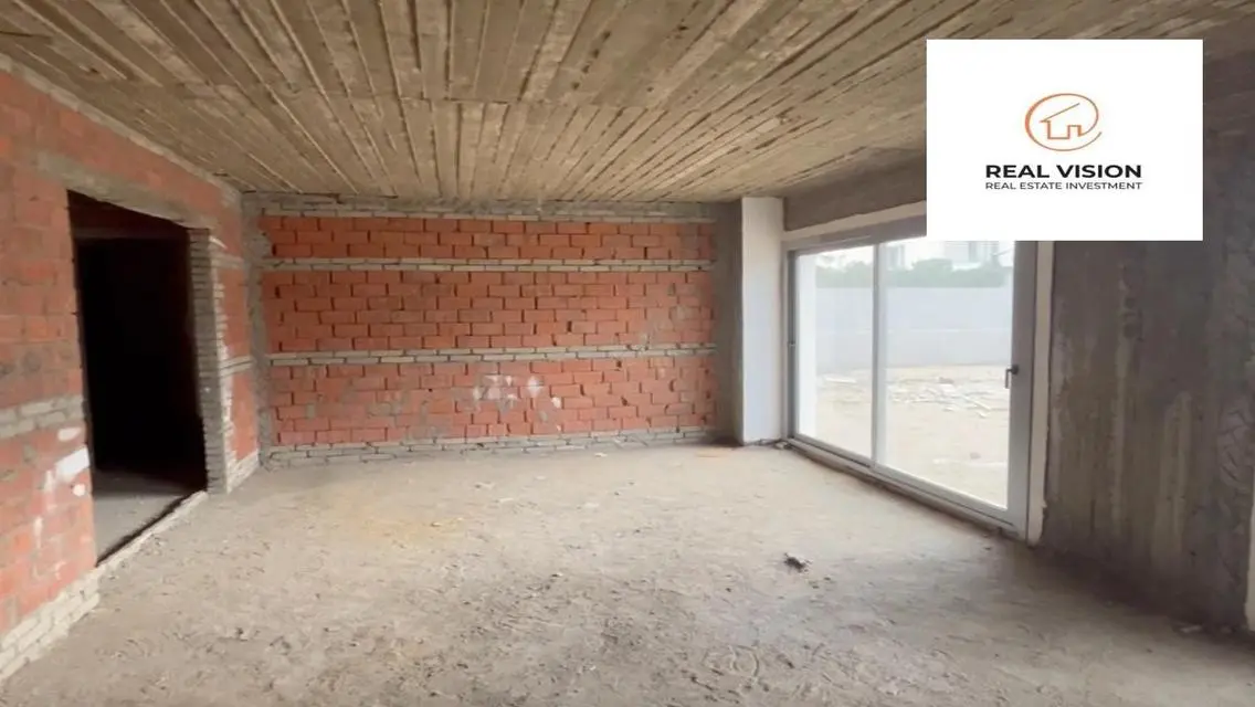 Ground Apartment with A Garden For Sale
