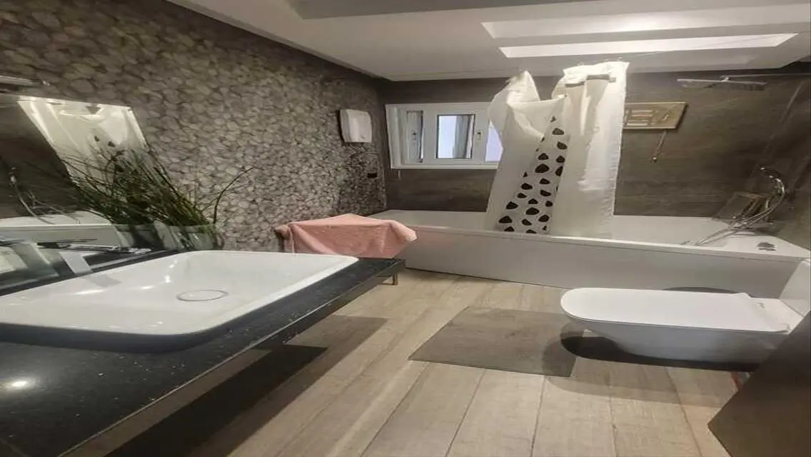 Ground floor apartment with garden for sale zayed