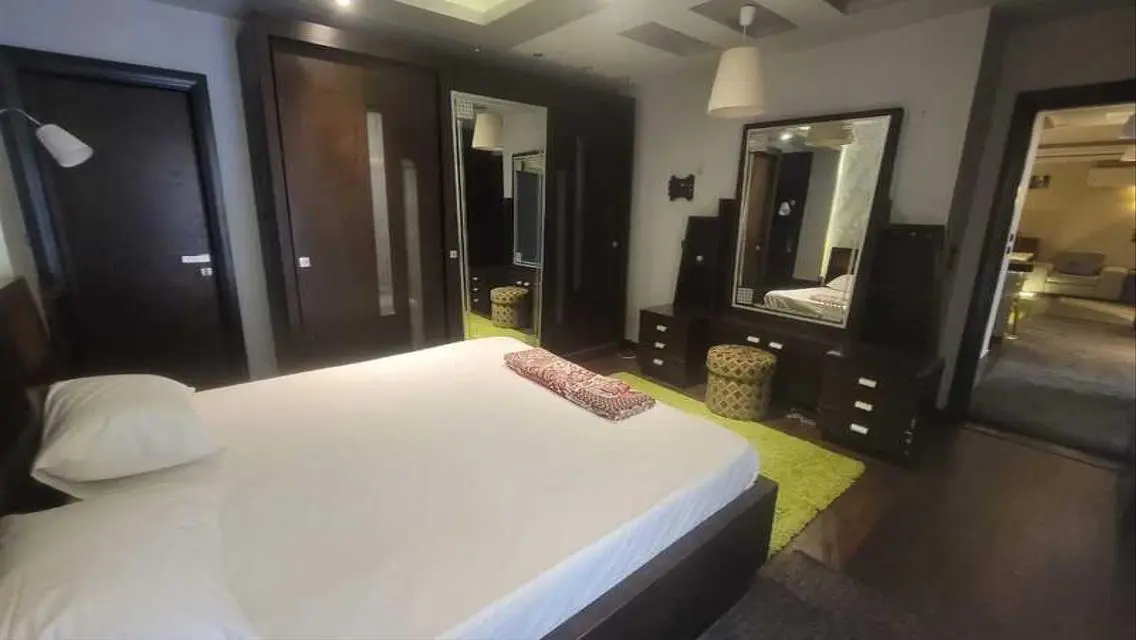 Ground floor apartment with garden for sale zayed