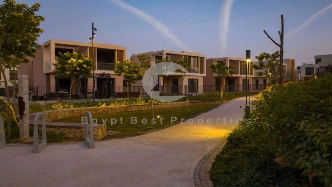 PENTHOUSE 5BEDS FOR SALE IN SODIC EAST OVER 10Y