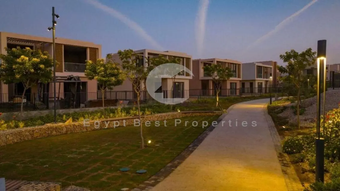 PENTHOUSE 5BEDS FOR SALE IN SODIC EAST OVER 10Y