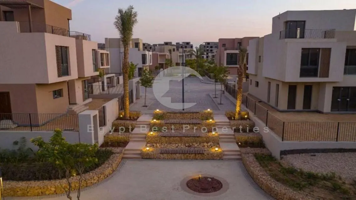 PENTHOUSE 5BEDS FOR SALE IN SODIC EAST OVER 10Y