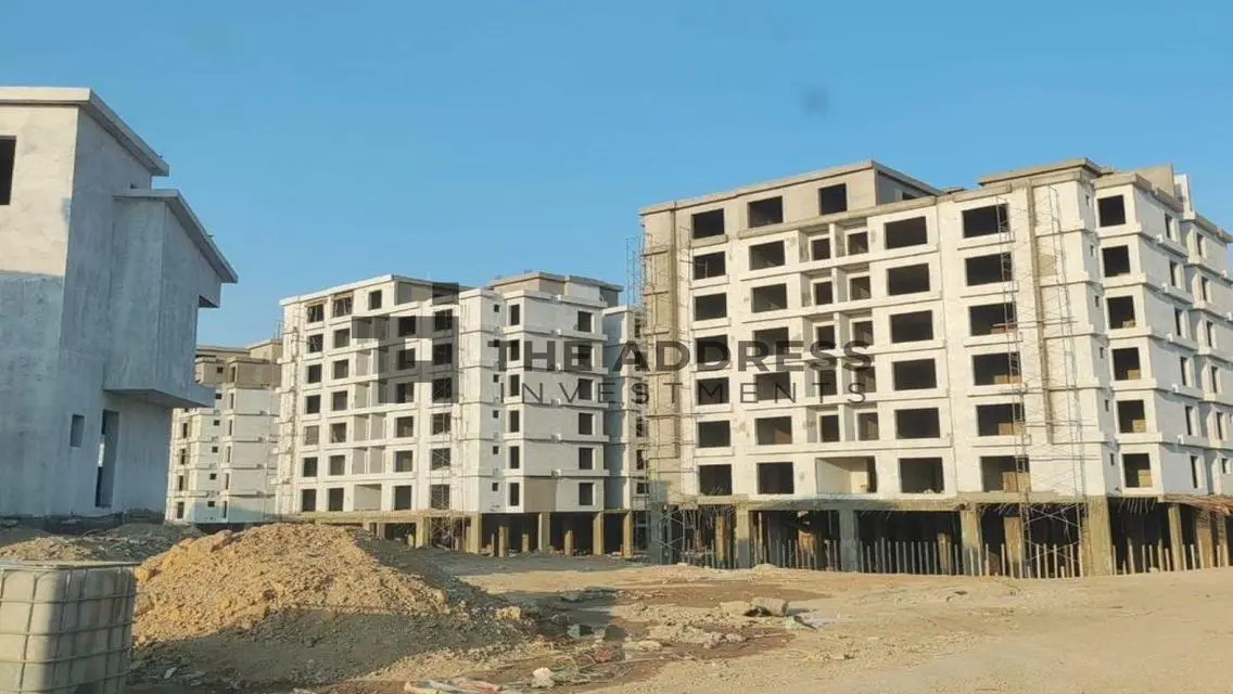 Pent house with1,500,000 down payment in new cairo