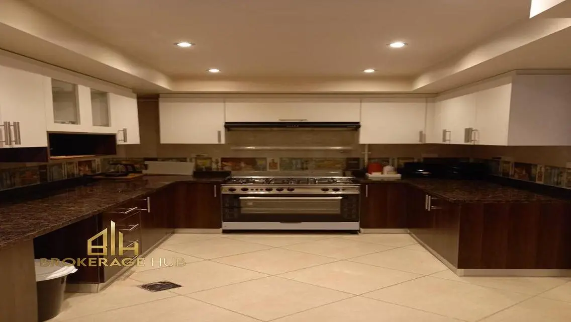 furnished Apartment 180 SQM for -rent- in Eastown