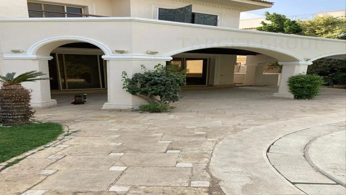 Villa in Katameya Heights, semi-furnished, ultra m