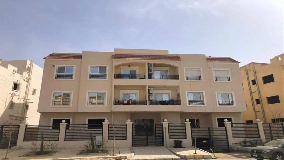 Ground floor apartment for sale in Nakheel Resort,