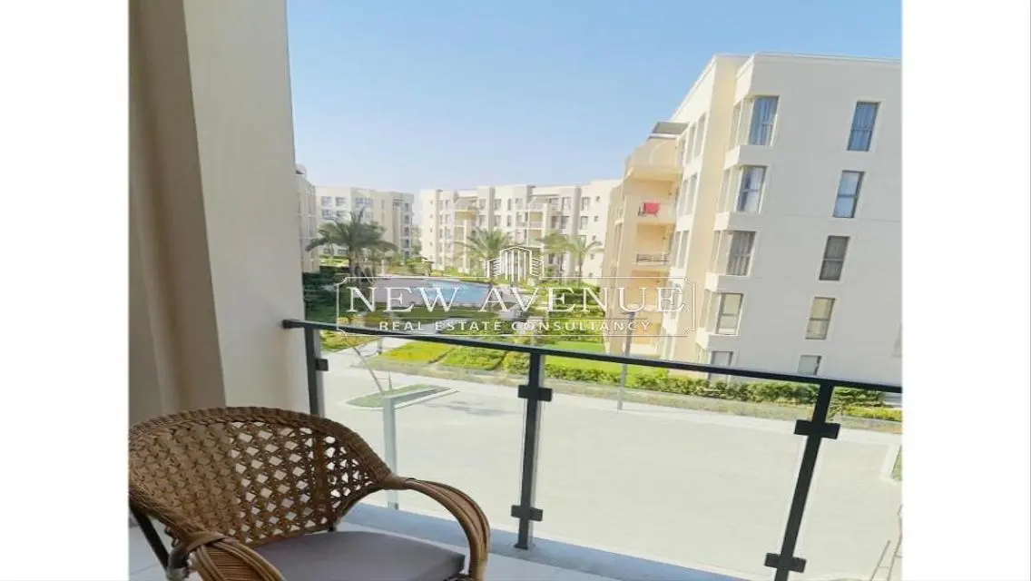 شاليه في مراسي مفروشه بأثاث راقي جدا وبسعر السوق