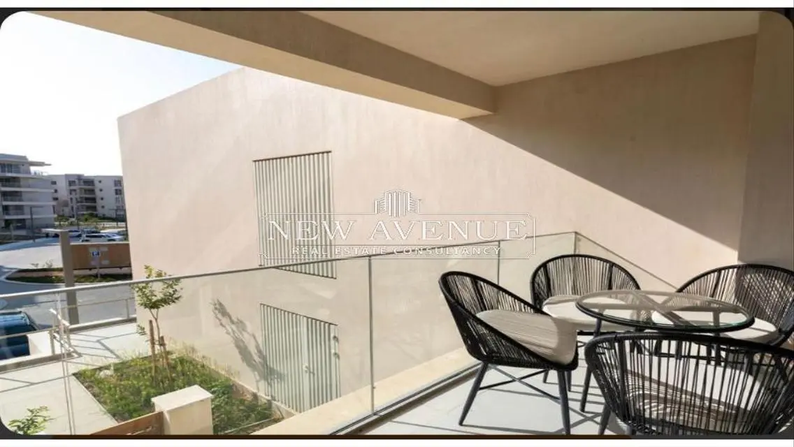 شاليه في مراسي مفروشه بأثاث راقي جدا وبسعر السوق