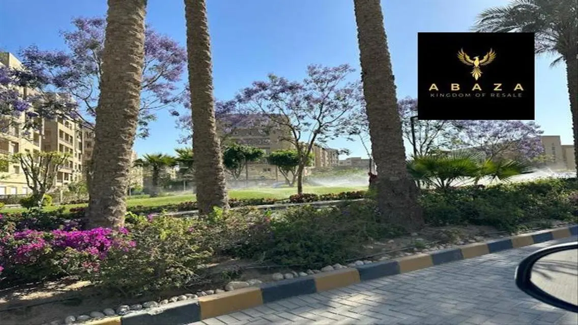 شقه للبيع بجاردن في كمبوند ذا سكوير