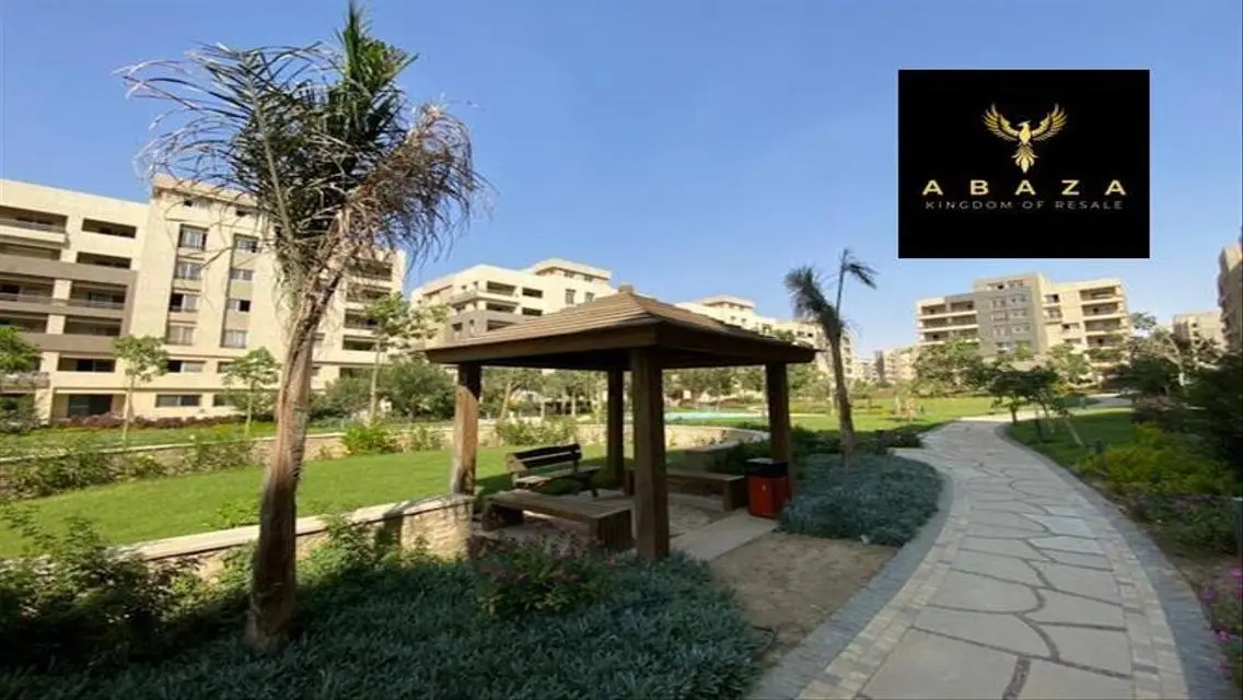شقه للبيع بجاردن في كمبوند ذا سكوير